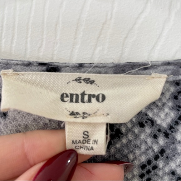 Snake Print Blouse - Picture 5 of 5